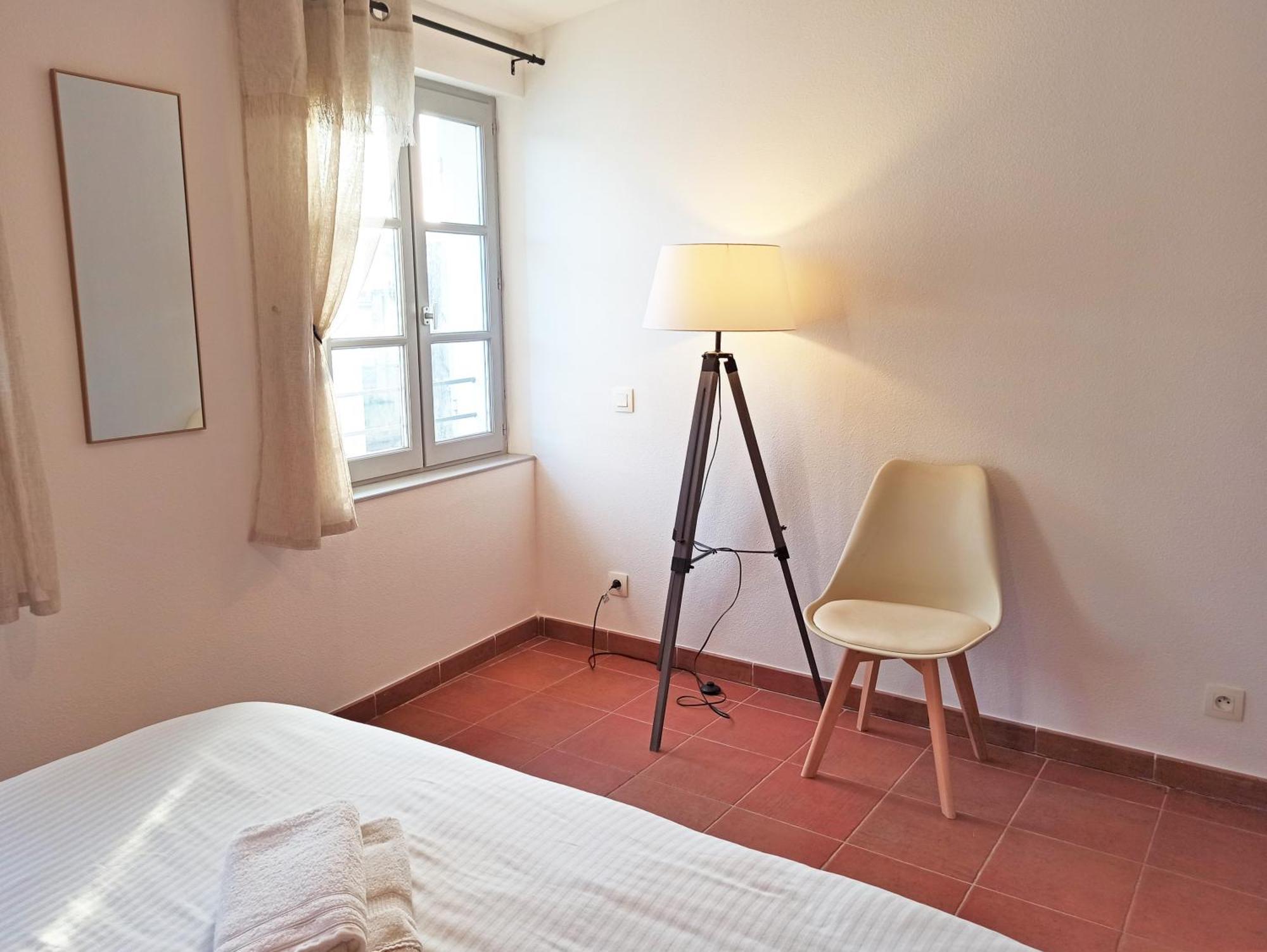 Ac - Quiet - Le Colibri, Bright Duplex Appartement